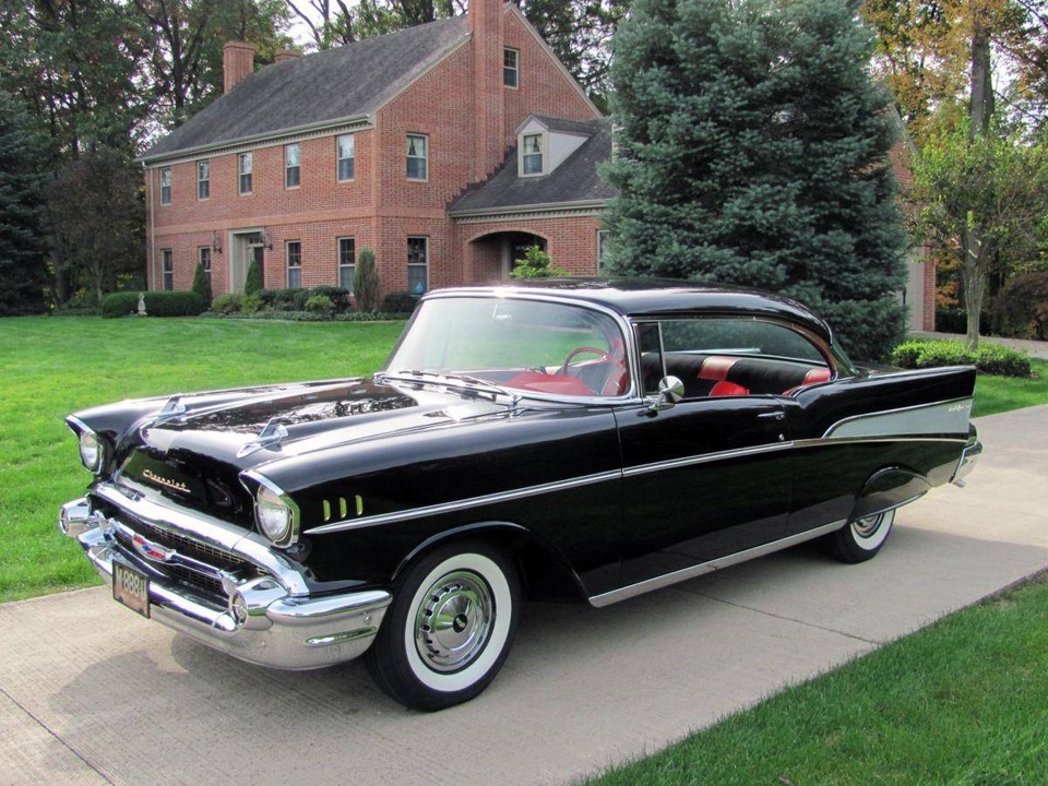 GM lesabre 1951 года