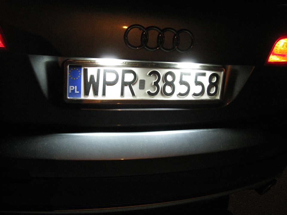 подсветка номера — Audi Q7 (1G), 3 л, 2006 года | тюнинг | DRIVE2