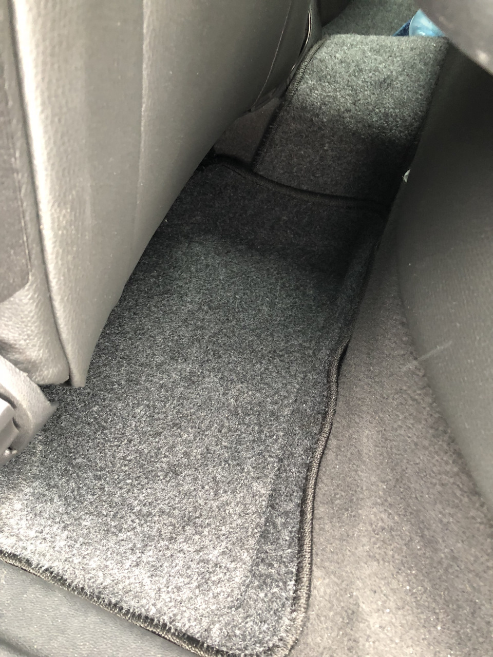 Коврики боратекс — Opel Astra H, 1,6 л, 2012 года | аксессуары | DRIVE2