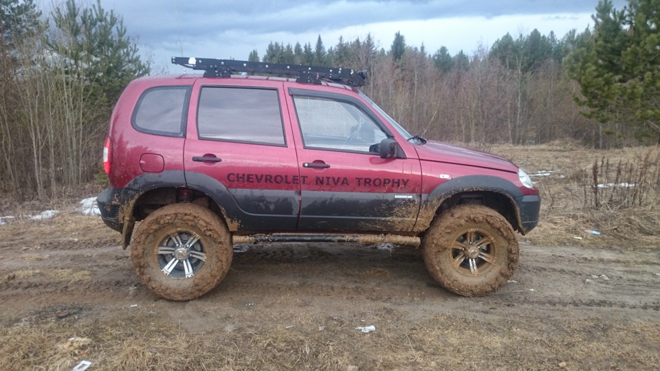 Chevrolet niva trophy