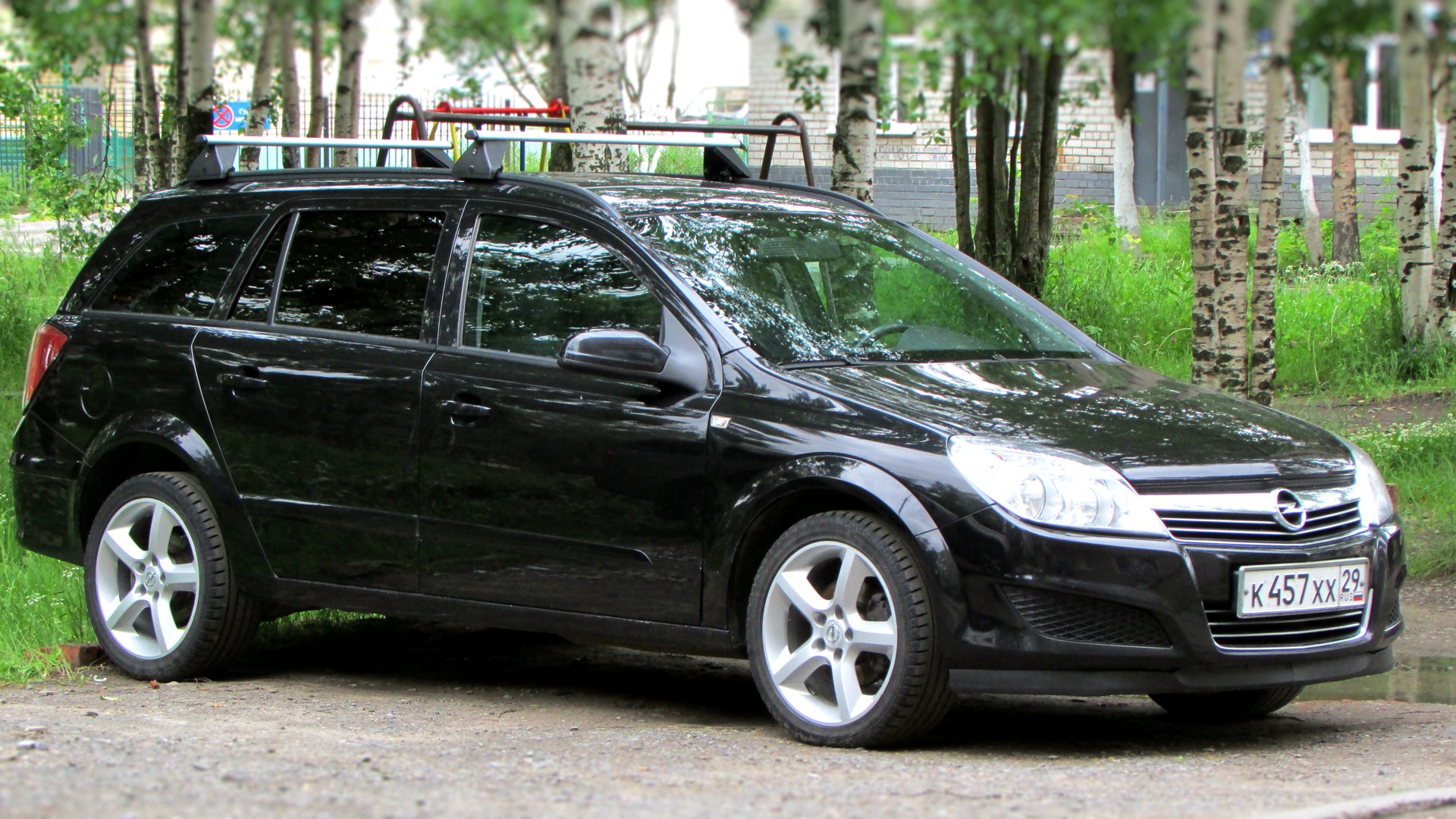 Разболтовка караван. Opel Astra Caravan 2008. Opel Astra h 2007 универсал. Opel Astra h универсал r17. Opel Astra h универсал черный.