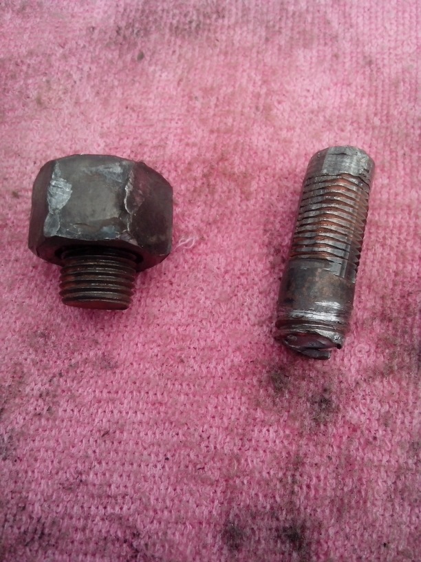 О медной гайке замолвите слово. — РАФ 2203, 2,4 л, 1994 года | своими ...