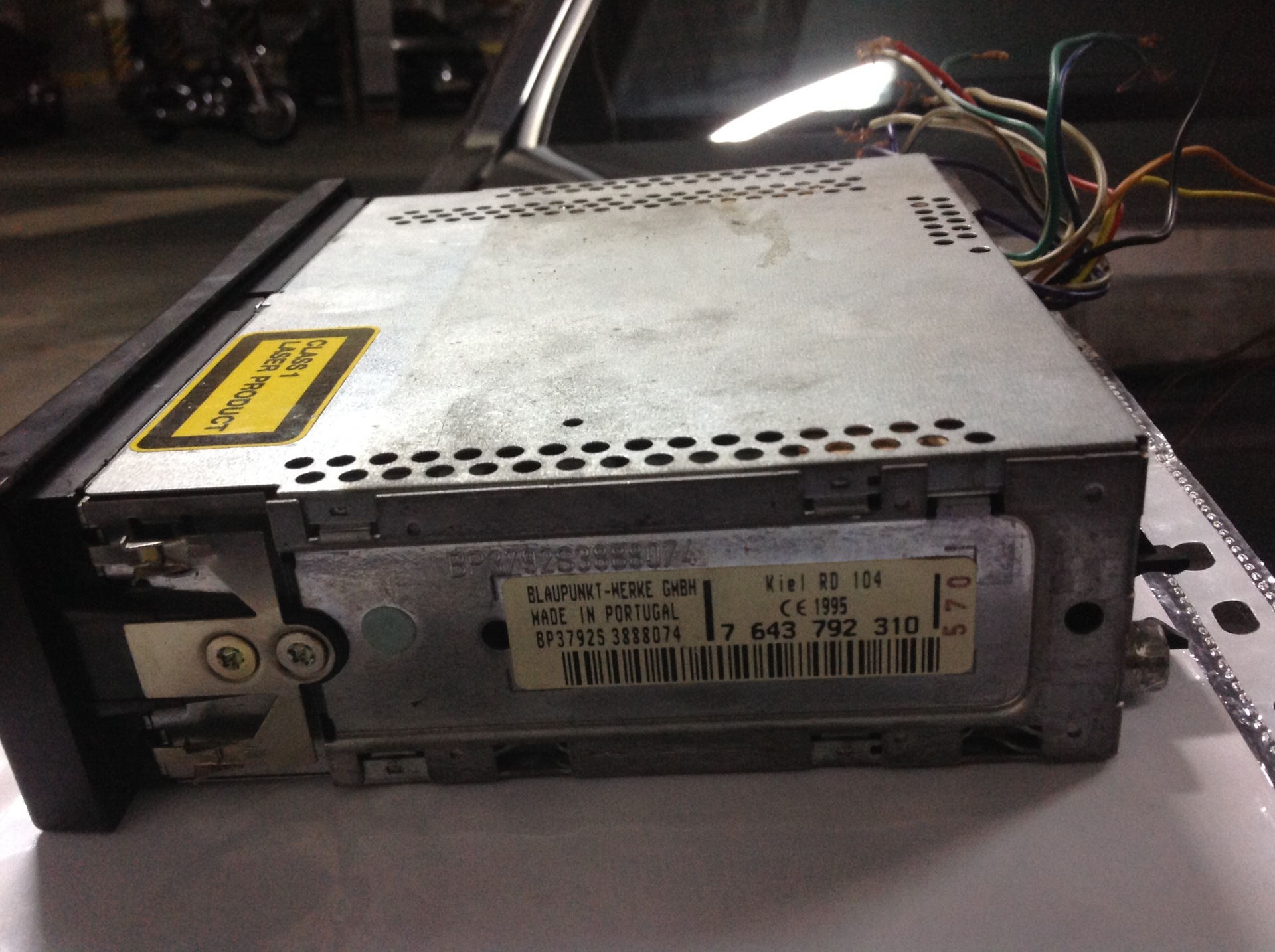 Как снять магнитолу blaupunkt
