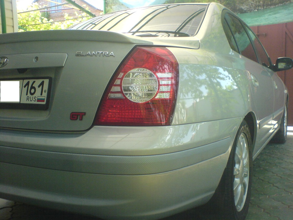 23. "Потеет" задний правый фонарь — Hyundai Elantra (3G), 1,6 л, 2008 ...