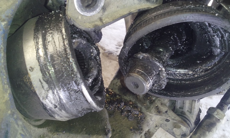 Оторвало привод поло 18 год. Оторвало привод. Оторвало привод. Оторвало привод на генератор. Оторвало привод.