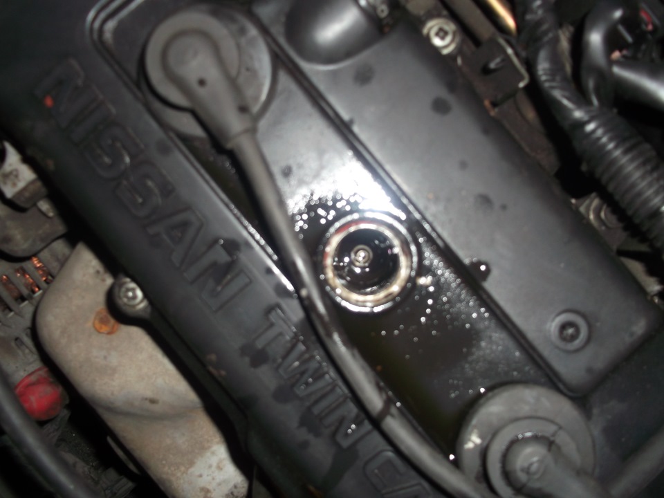 Заливает полностью свечу маслом — Nissan Pulsar (N15), 1,5 л, 1996 года ...