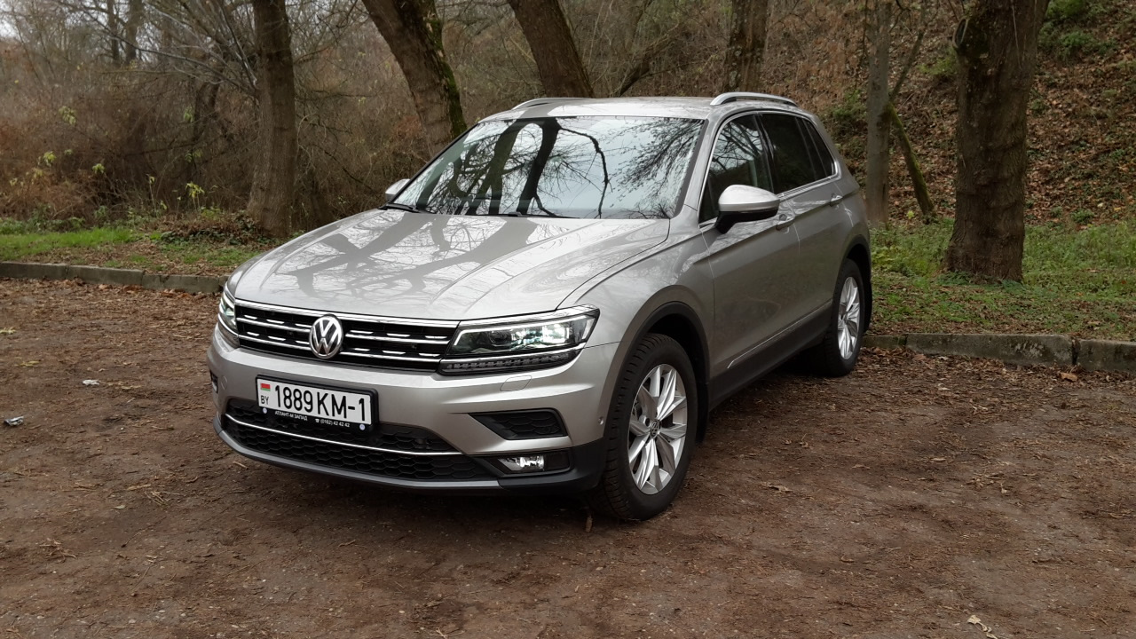 Беларусь фольксваген тигуан. Тигуан фольксваген модельный ряд по годам выпуска. Фольксваген тигуан 2016 белый. Тигуан комплектации. Беларусь фольксваген тигуан.