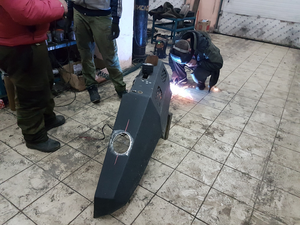 Врезали колодцы туманок в силовой бампер WJ. — DRIVE2