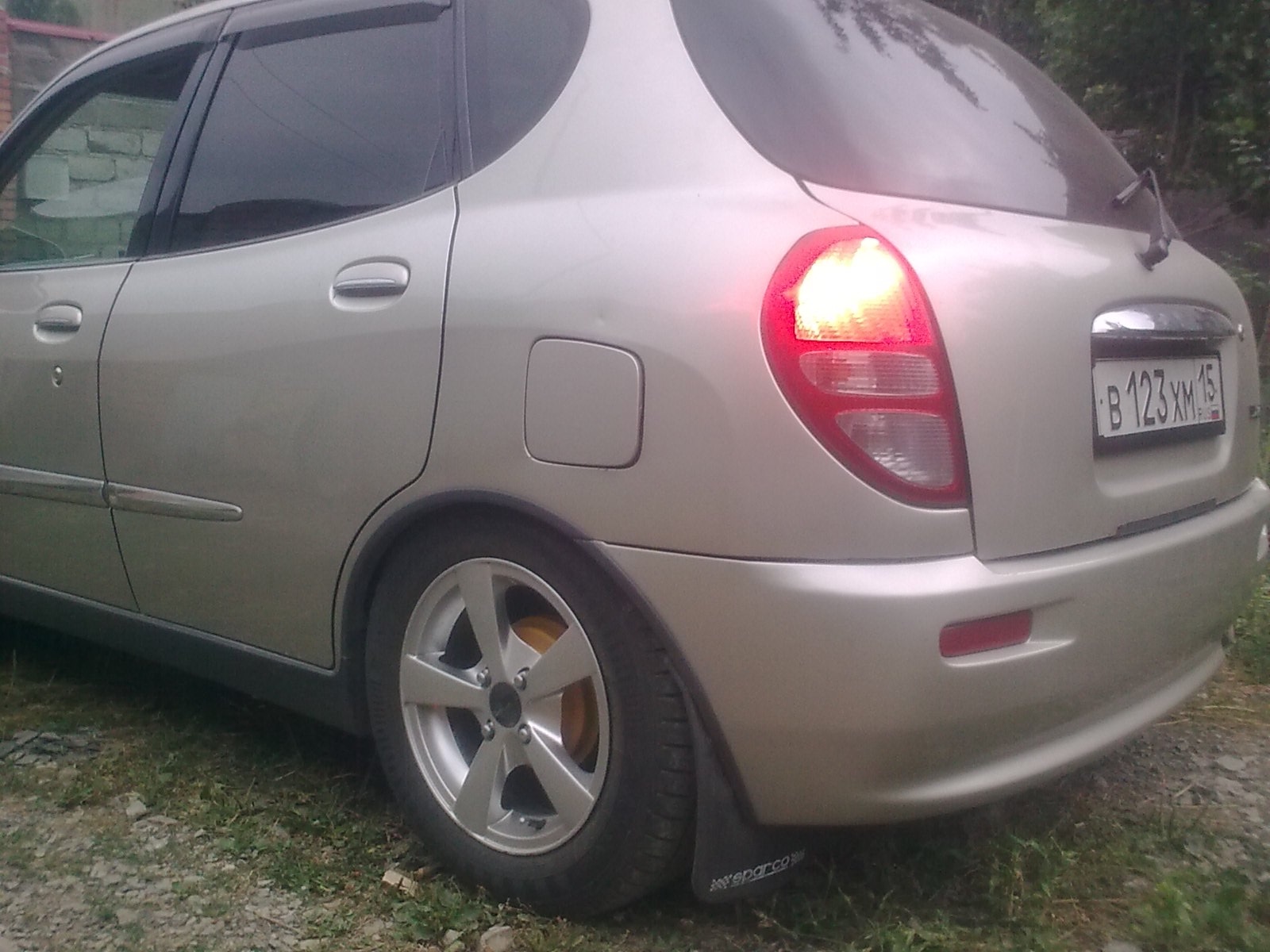 Daihatsu Sirion M1