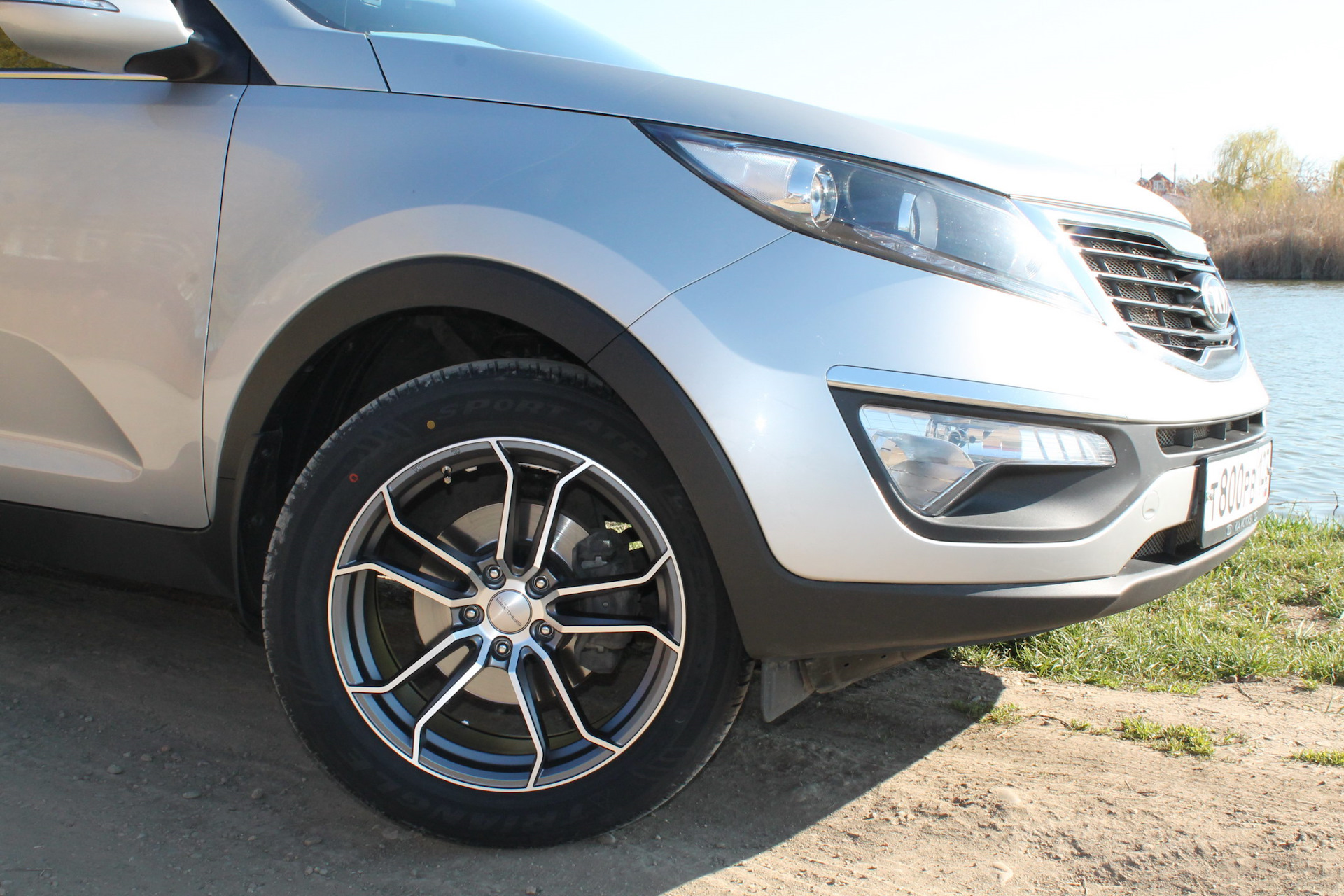 Диски спортейдж 3. Sakura Wheels для Kia Sportage 3. Kia Sportage литье. Диски skad графит на Киа Спортейдж-3. Диски на 18 5x114.3 на Киа Спортаж 4.