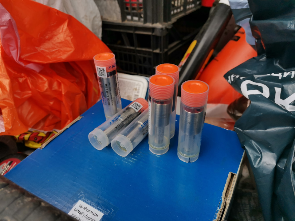 Замена распылителей на форсунках мерседес 1117 или как перестать быть ...