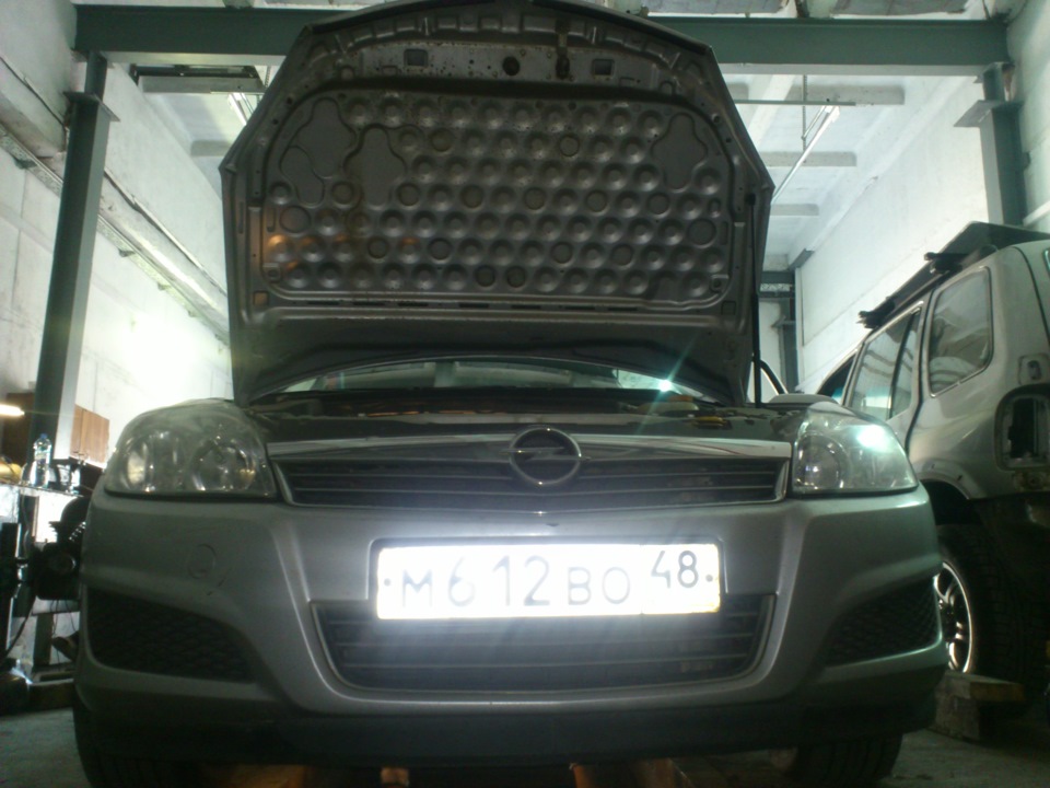 Замена жидкости в ГУРе . — Opel Astra H, 1,6 л, 2008 года | визит на ...