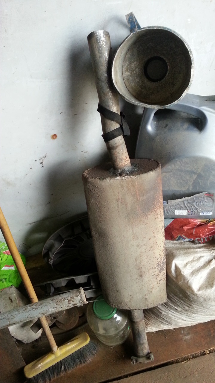 Отвалился глушитель … — Volkswagen Golf Mk2, 1,8 л, 1989 года | поломка ...