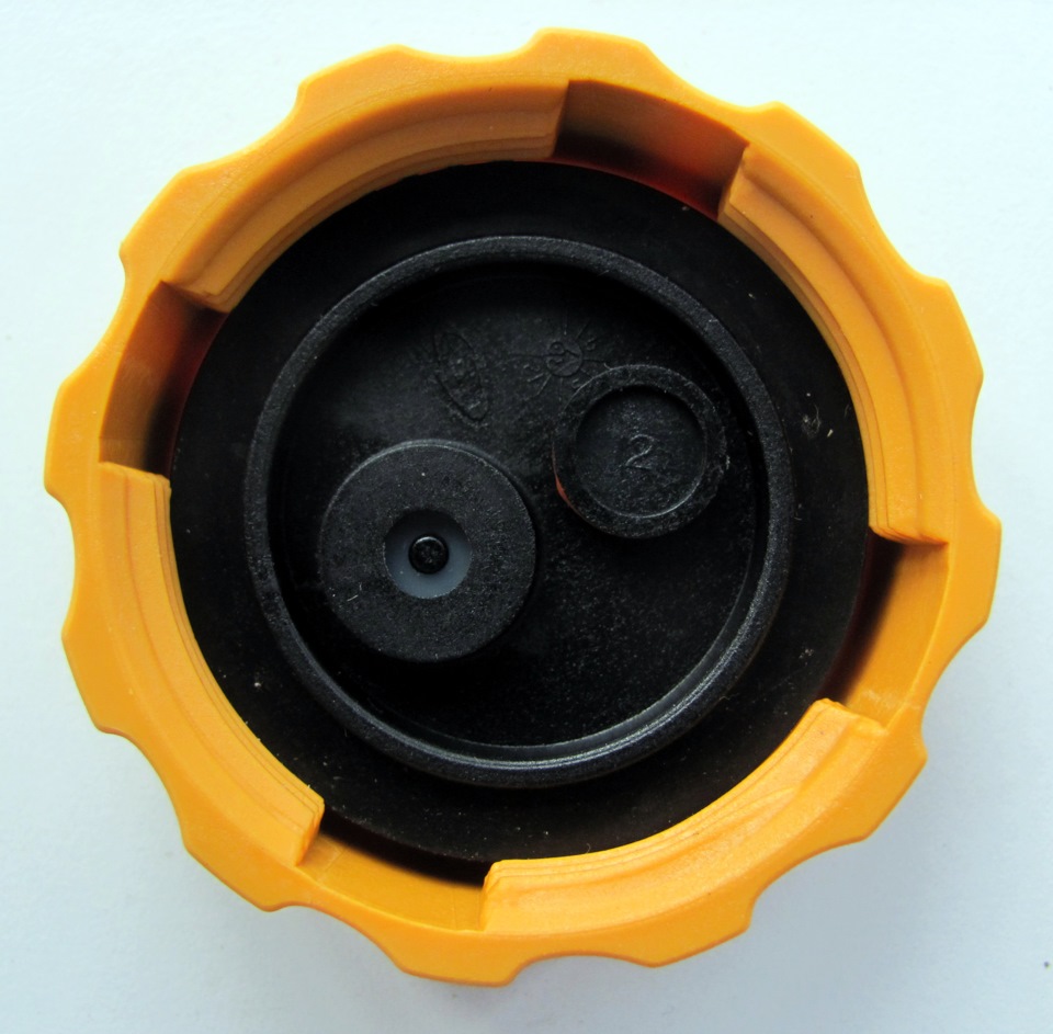 Замена клапанов в крышке расширительного бачка — Daewoo Nexia, 1,5 л ...