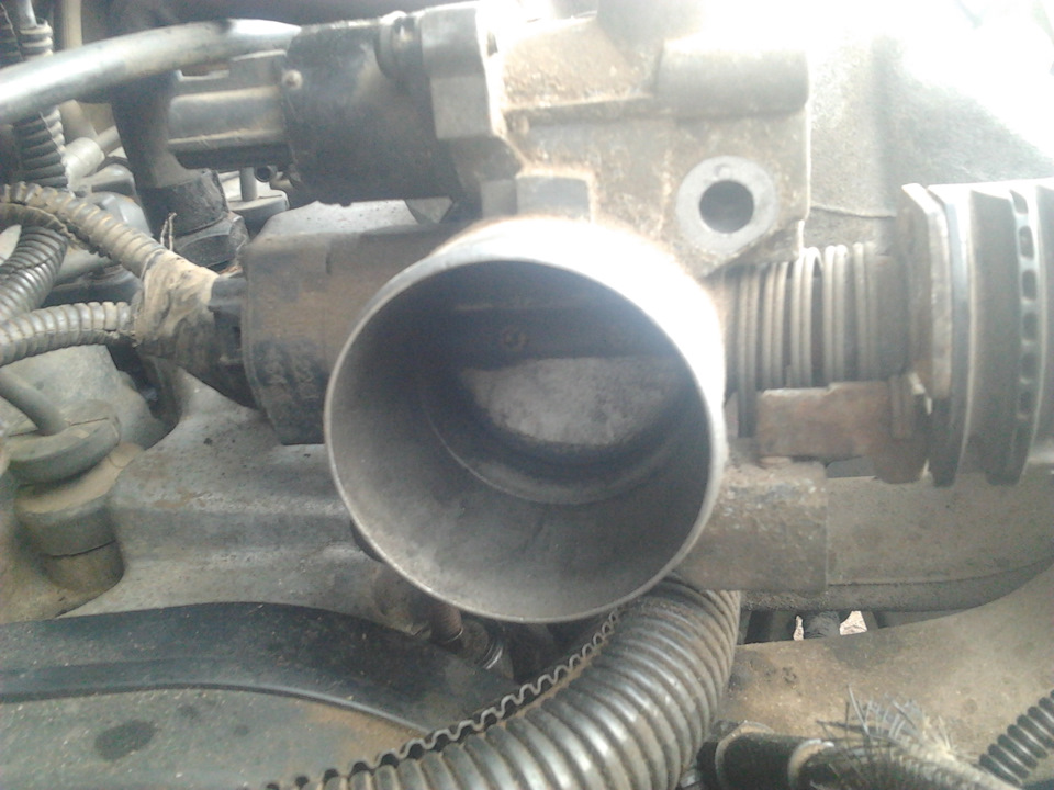 Промывка дроссельной заслонки своими руками — Dodge Caravan IV, 2,4 л ...