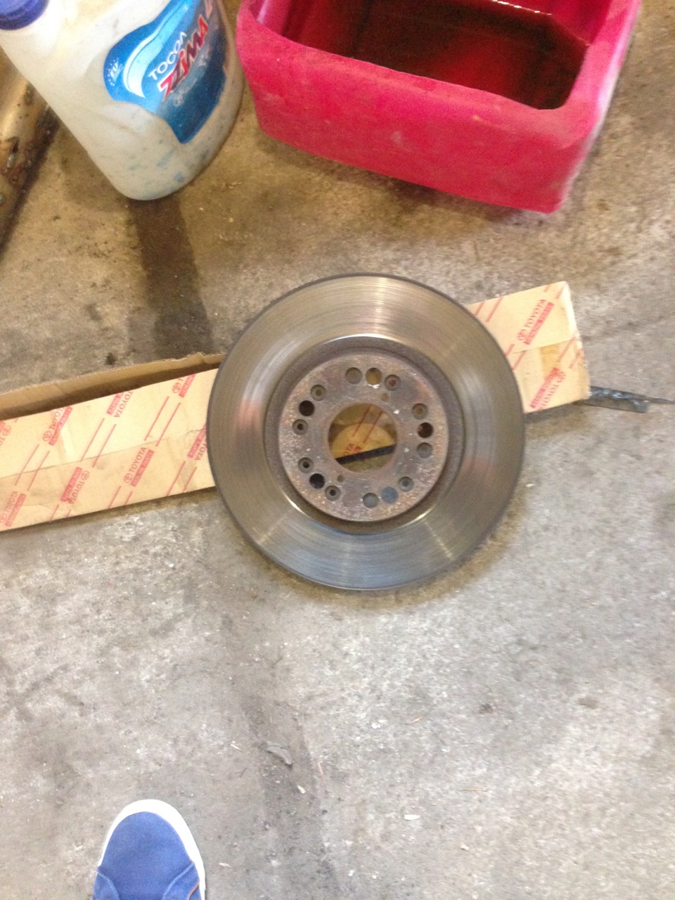 хотел проточить тормозные диски не влезли в станок.(( — Lexus GS ...