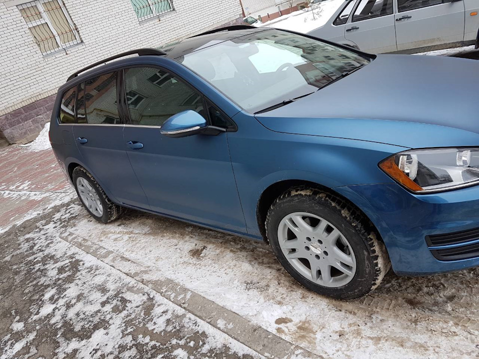 Оклейка машины прозрачным, матовым винилом. — Volkswagen Golf Mk7, 2 л ...