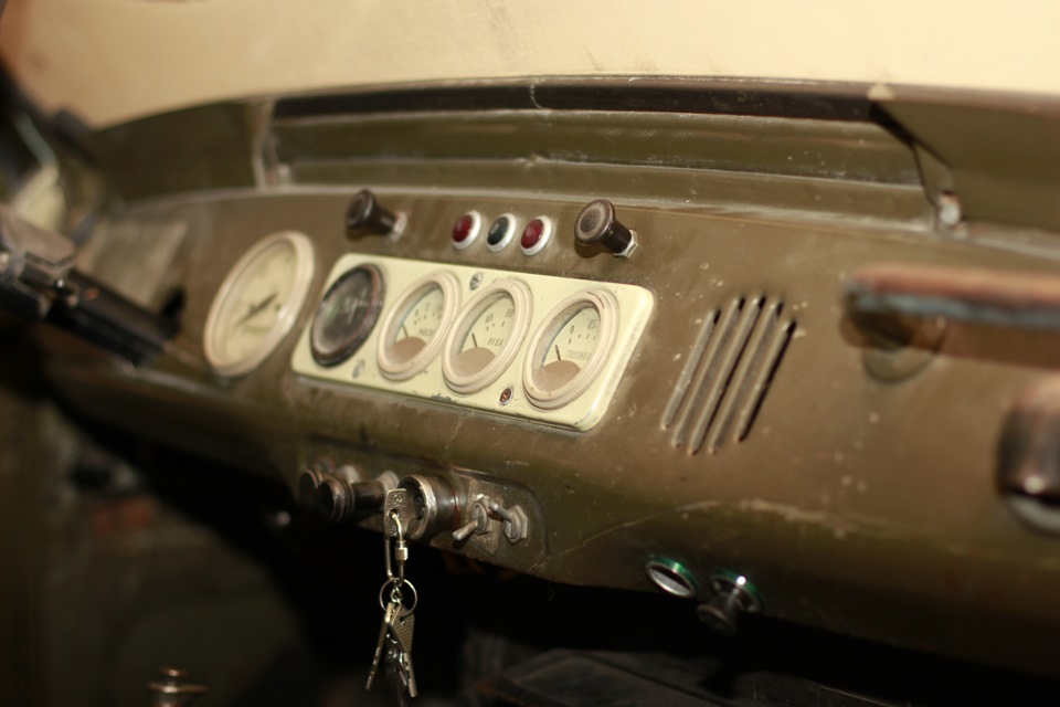 Немного о салоне… — УАЗ 469, 1973 года | своими руками | DRIVE2