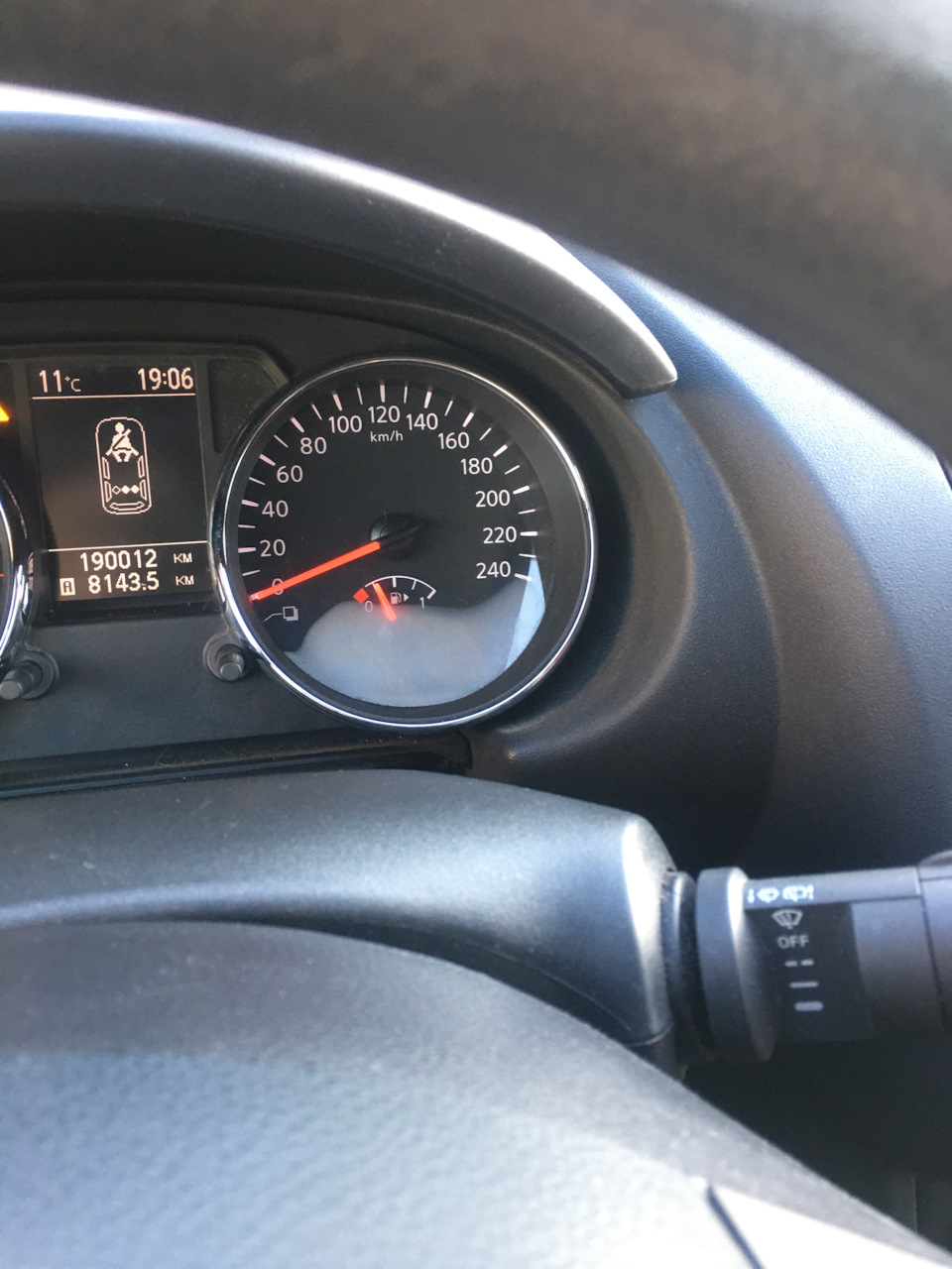 Запотевшее очко приборной панели — Nissan Qashqai (1G), 1,6 л, 2010 ...