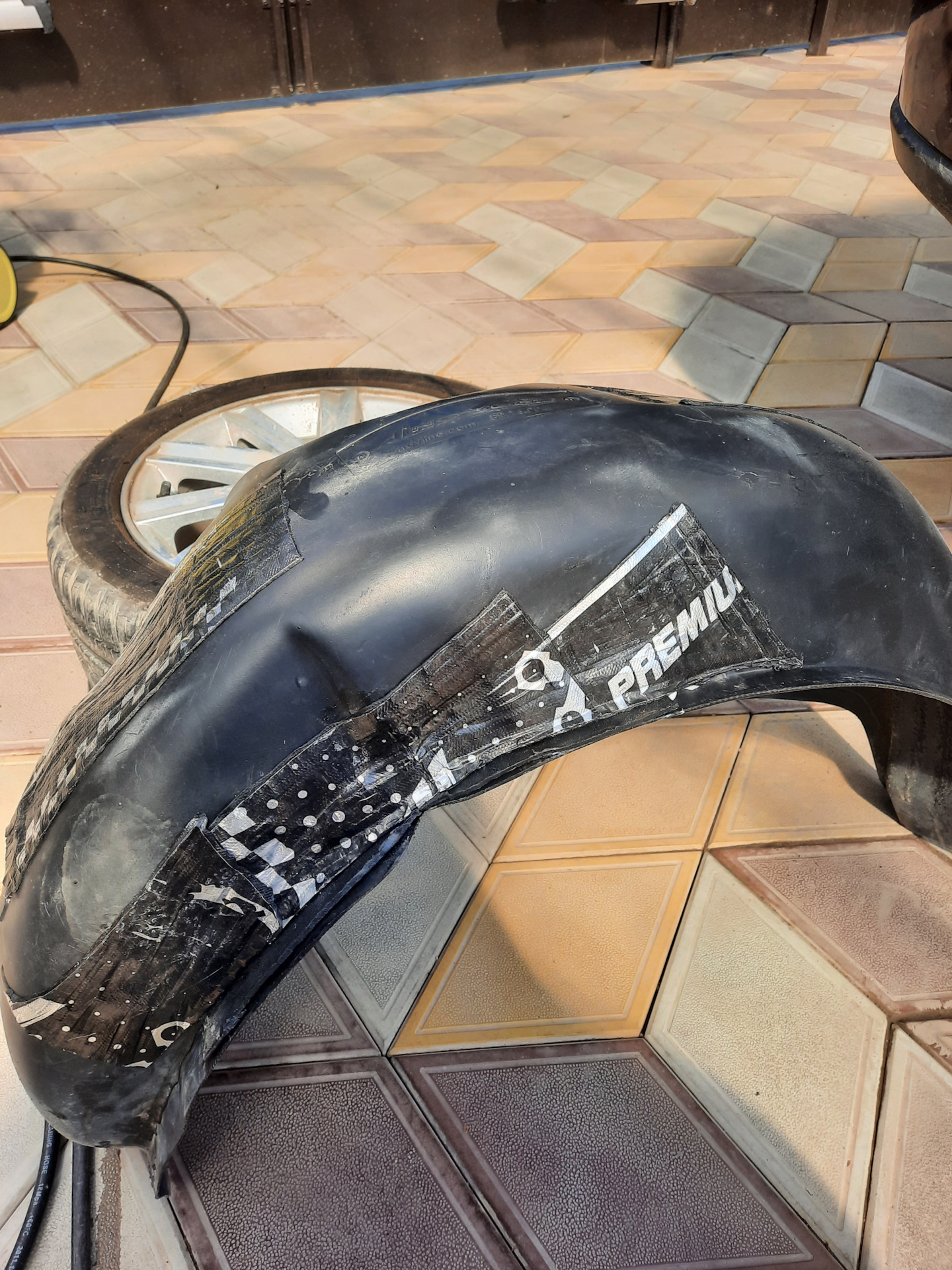 Ремонт задних локеров новлайн — Lada Приора хэтчбек, 1,6 л, 2010 года ...