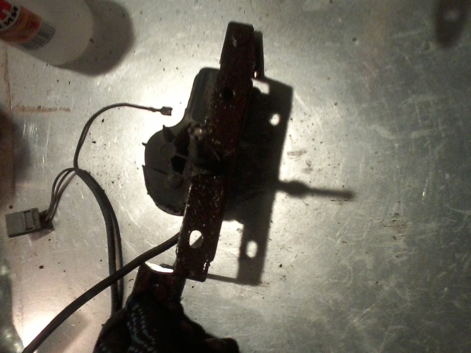 VOLVO 740-85 Разбор моторчика очистителя головных фар. — Volvo 740, 2,3 ...