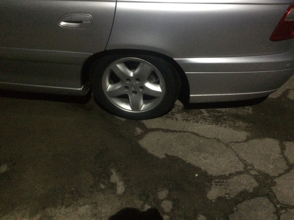 Жрет резину задняя ось — Opel Omega B, 2,6 л, 2001 года | поломка | DRIVE2