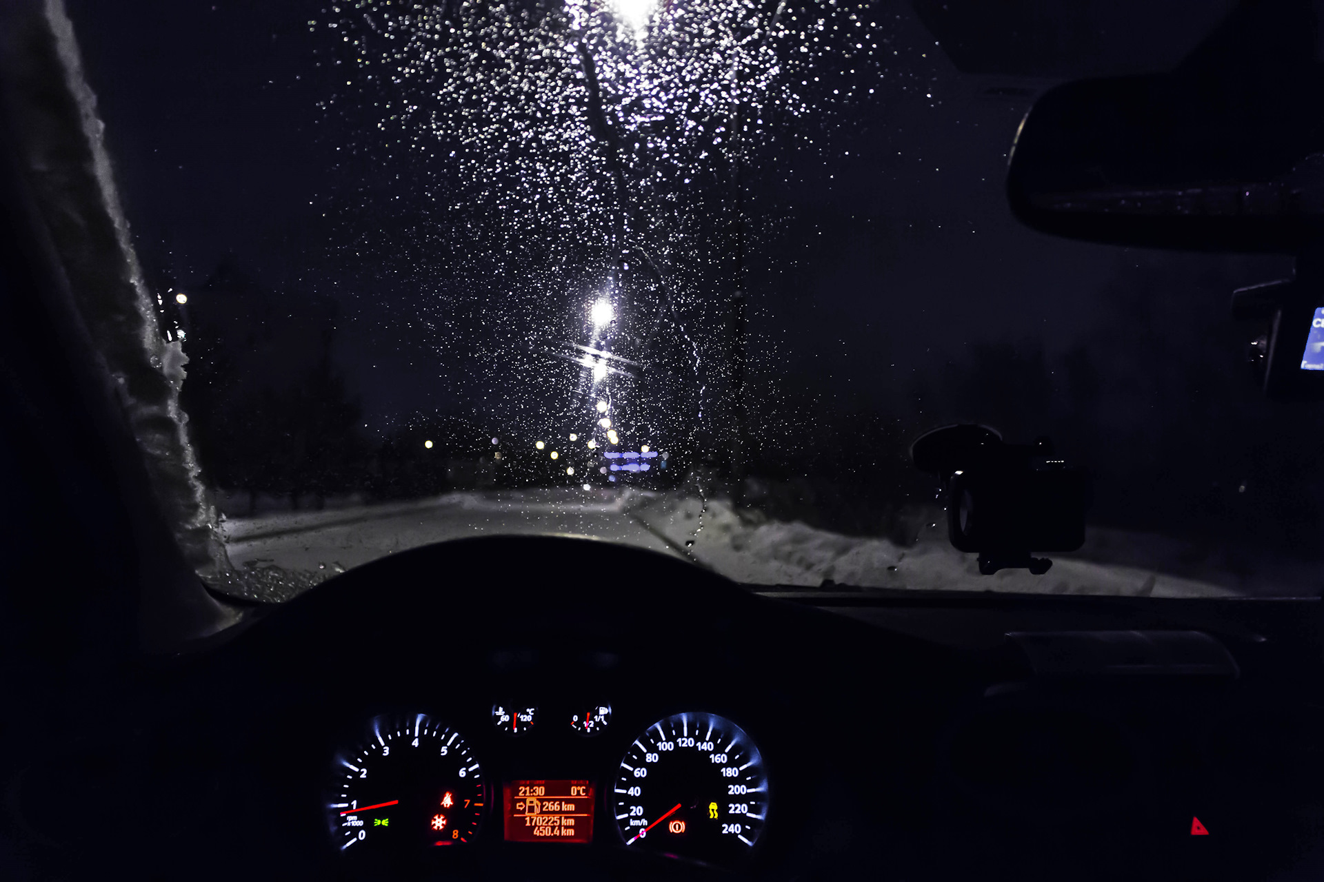 Зима ночь дорога за рулем