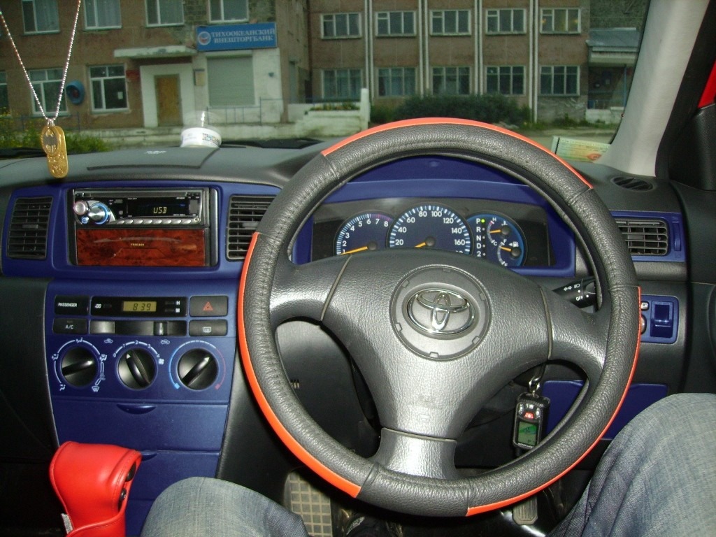   Toyota Corolla 15 2003