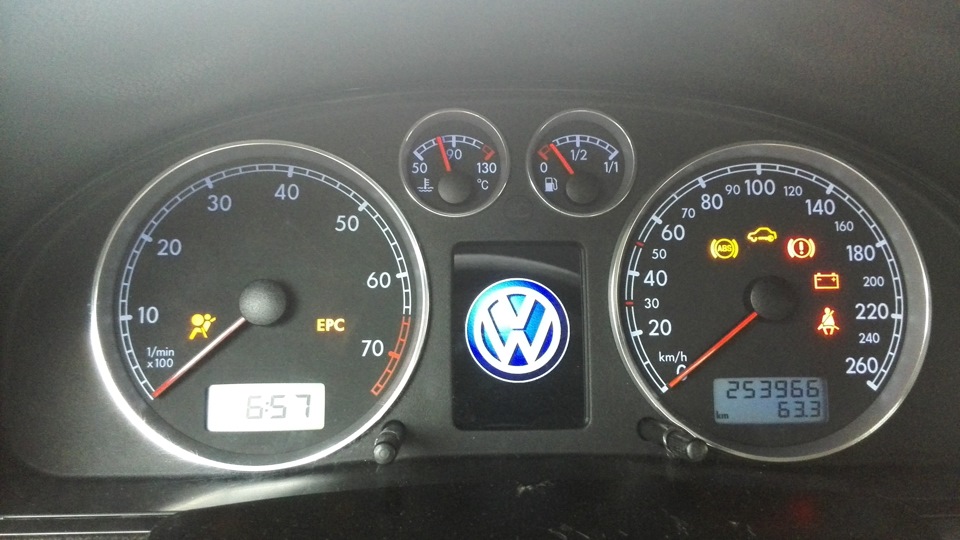 приветствие — Volkswagen Passat B5