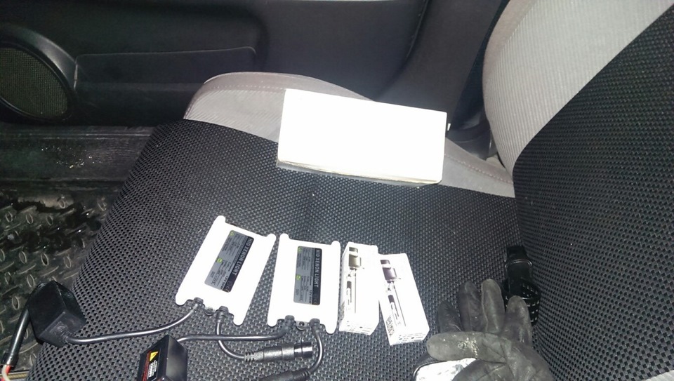 [1]Замена лампочек ближнего света и лампочек в противотуманках — Subaru ...