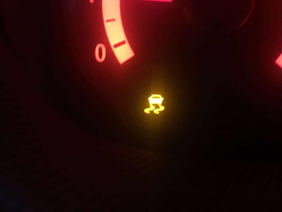 Ребята помогите кто разбирается . Круто зашол в поворот и загорелся ...