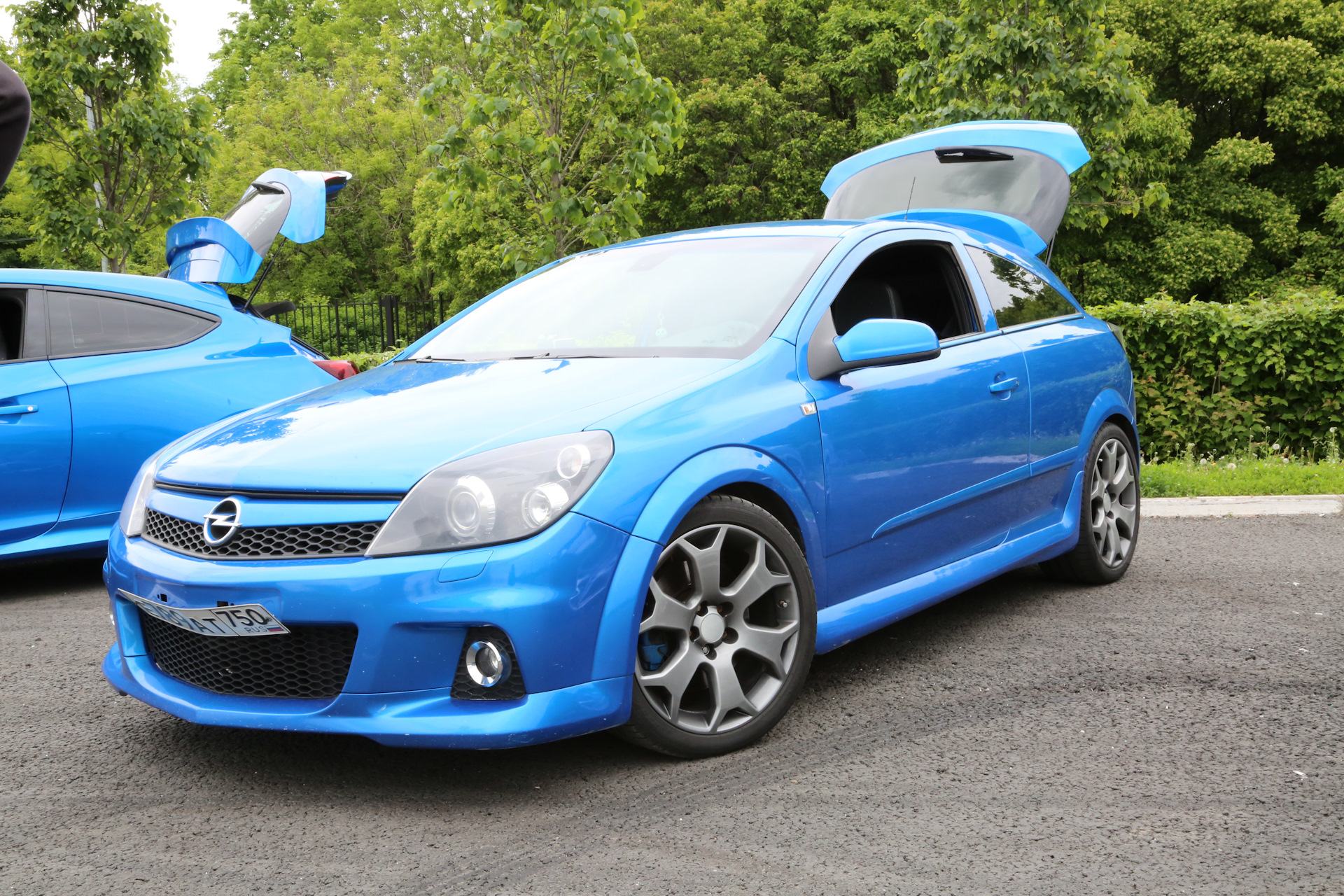 Opel astra gtc 2006