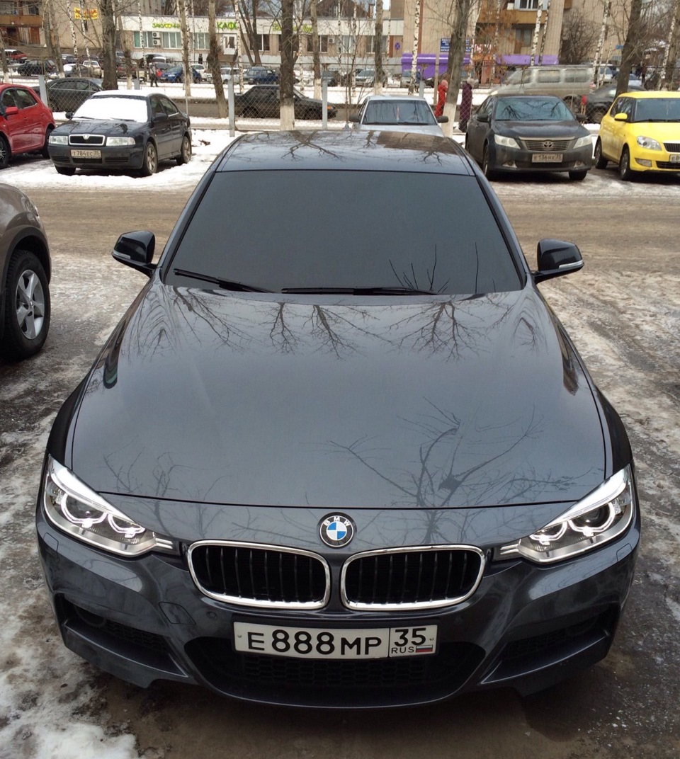 бмв с тонировкой мальчик. бмв f30 белая тонированная. бмв с тонировкой. бмв x6 тонированная. бмв м5 е60 черная.