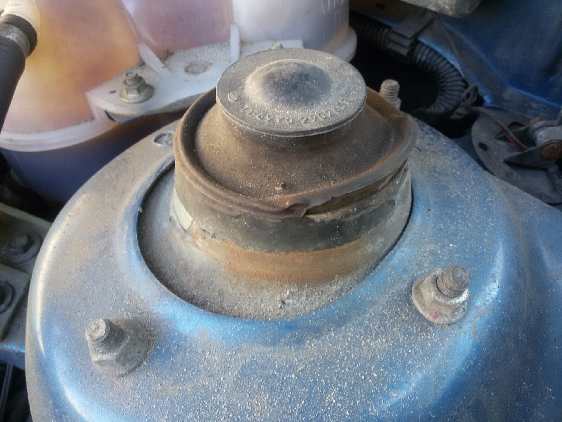 Верхняя опора амортизатора дэу ланос. 5 артикул. Опора передней стойки ланос 1. 5. Опоры задних стоек ланос.