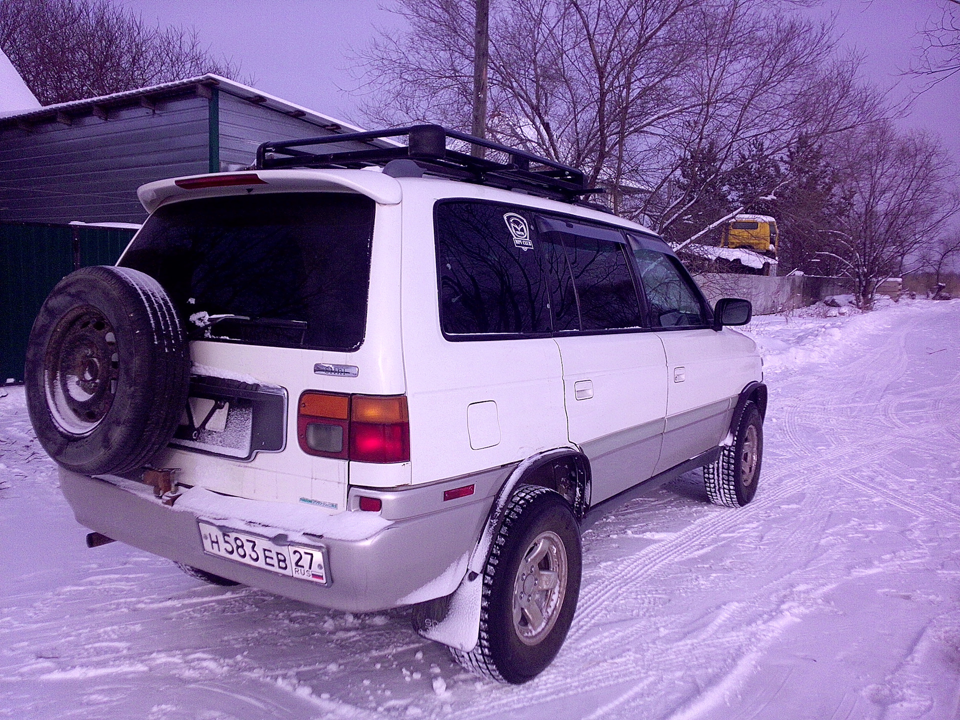 Мазда мпв lvlr. Mazda MPV 1996. Мазда МПВ 1. Mazda MPV 1996 на больших колесах. Mazda MPV 1 1996.