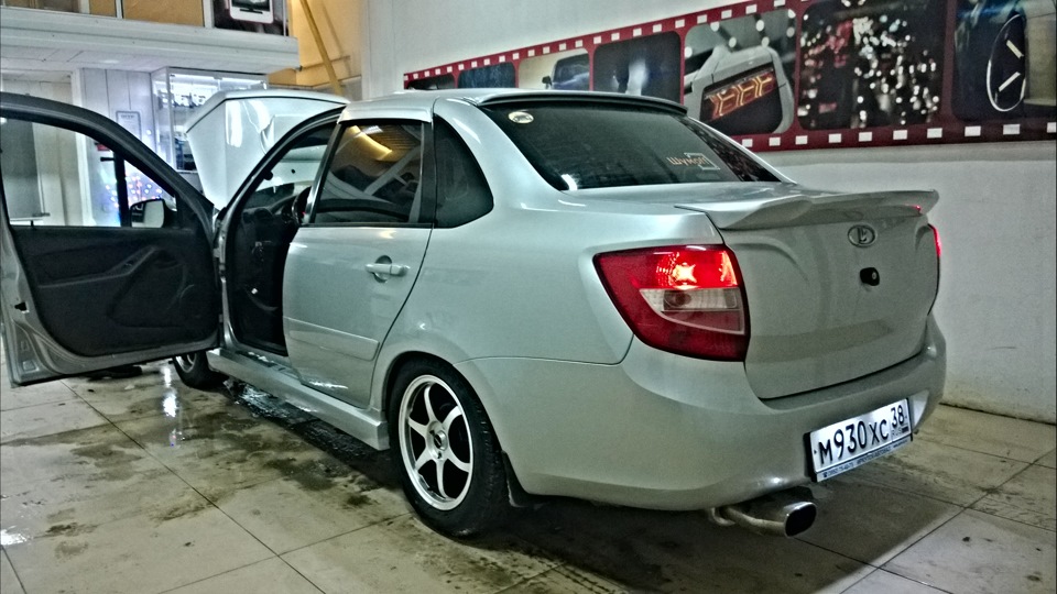 Настройка света фар . — Lada Гранта, 1,6 л, 2012 года | визит на сервис ...