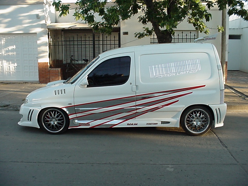 Пежо партнер тюнинг фото Партнеры Бегимотиков. Ч.1 - Citroen Berlingo (1G), 1,9 л, 2003 года просто так D