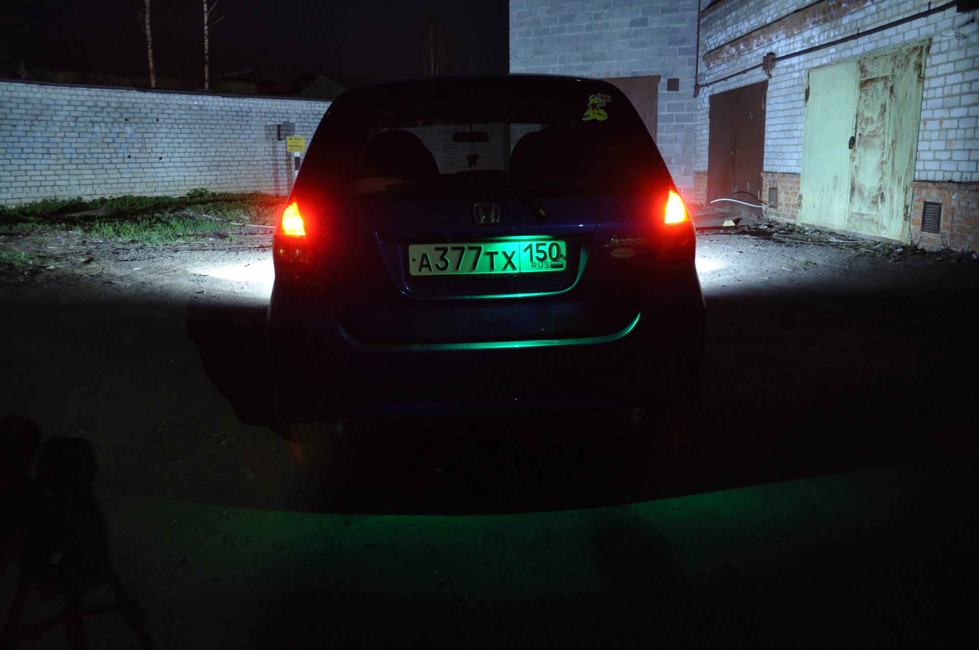 Подсветка номера Honda Jazz — Honda Jazz (1G), 1,4 л, 2008 года | тюнинг |  DRIVE2