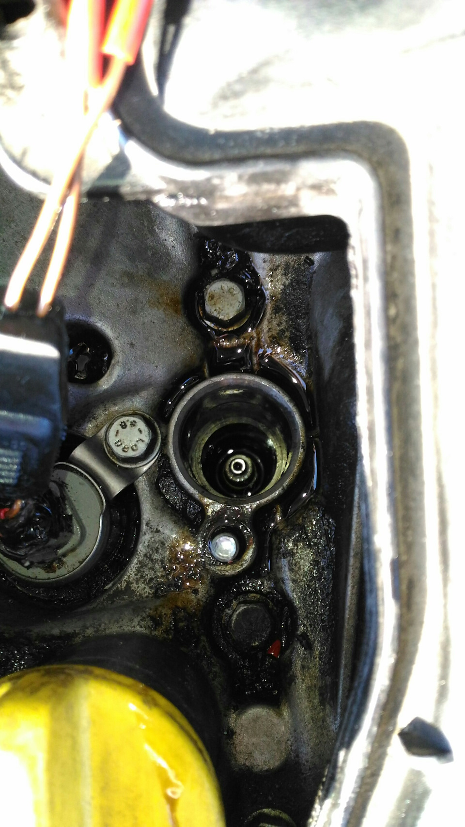 Масло на клапанной крышке, дополнение к предыдущему посту — Renault ...