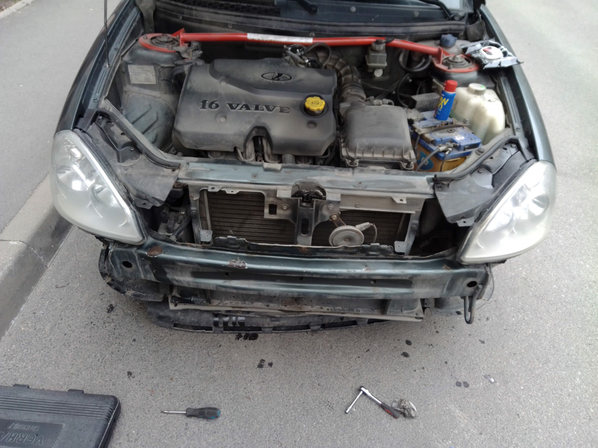 Как снять телевизор на приоре Поставил новые фары - Lada Приора седан, 1,6 л, 2008 года своими руками DRIVE2