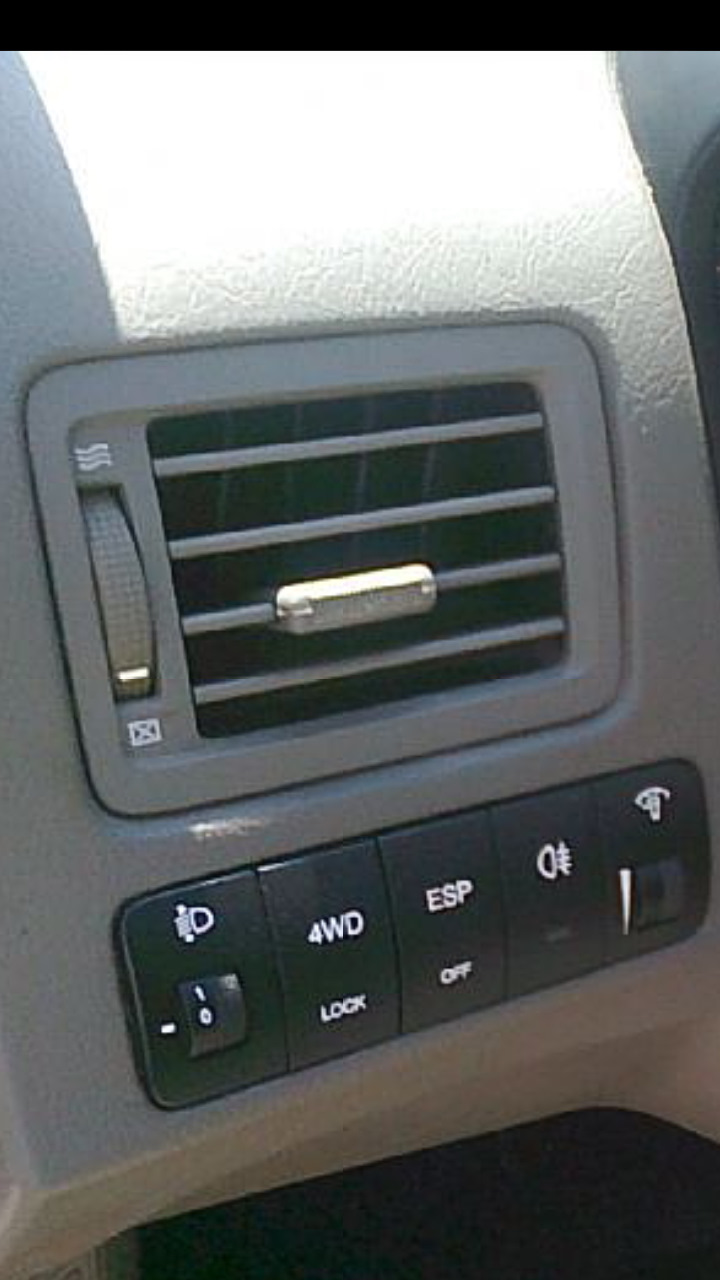 Кнопка на хундай туксон. Блок кнопок hyundai tucson 2019. Блок кнопок 93710d3330. Ryjgrf gjljuhtdf стеела туксон. Блок кнопок hyundai.