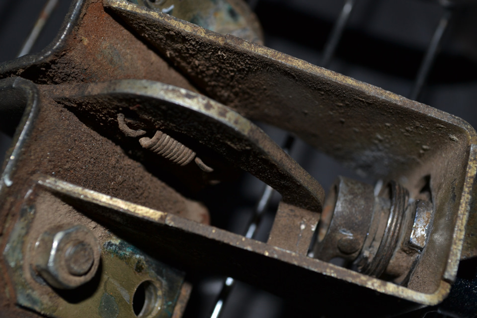 cAAAAgEJ7 A 960 Как открыть багажник иж ода