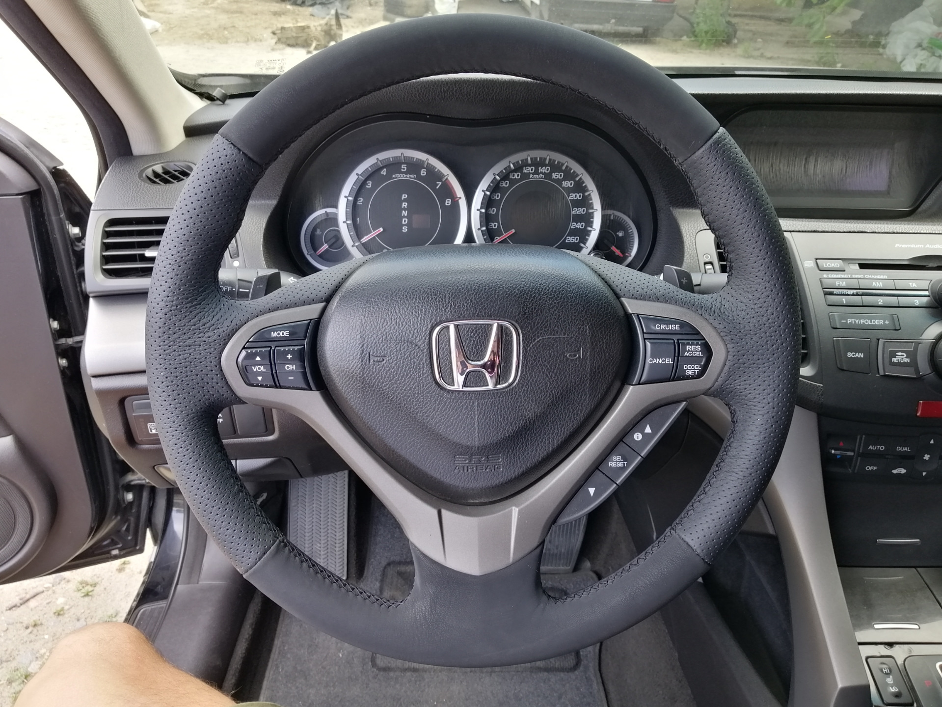 Руль аккорд. Руль Honda Accord 8. Руль на Honda Accord 8 2.4. Руль Хонда Аккорд 2008. Руль Хонда Аккорд 8