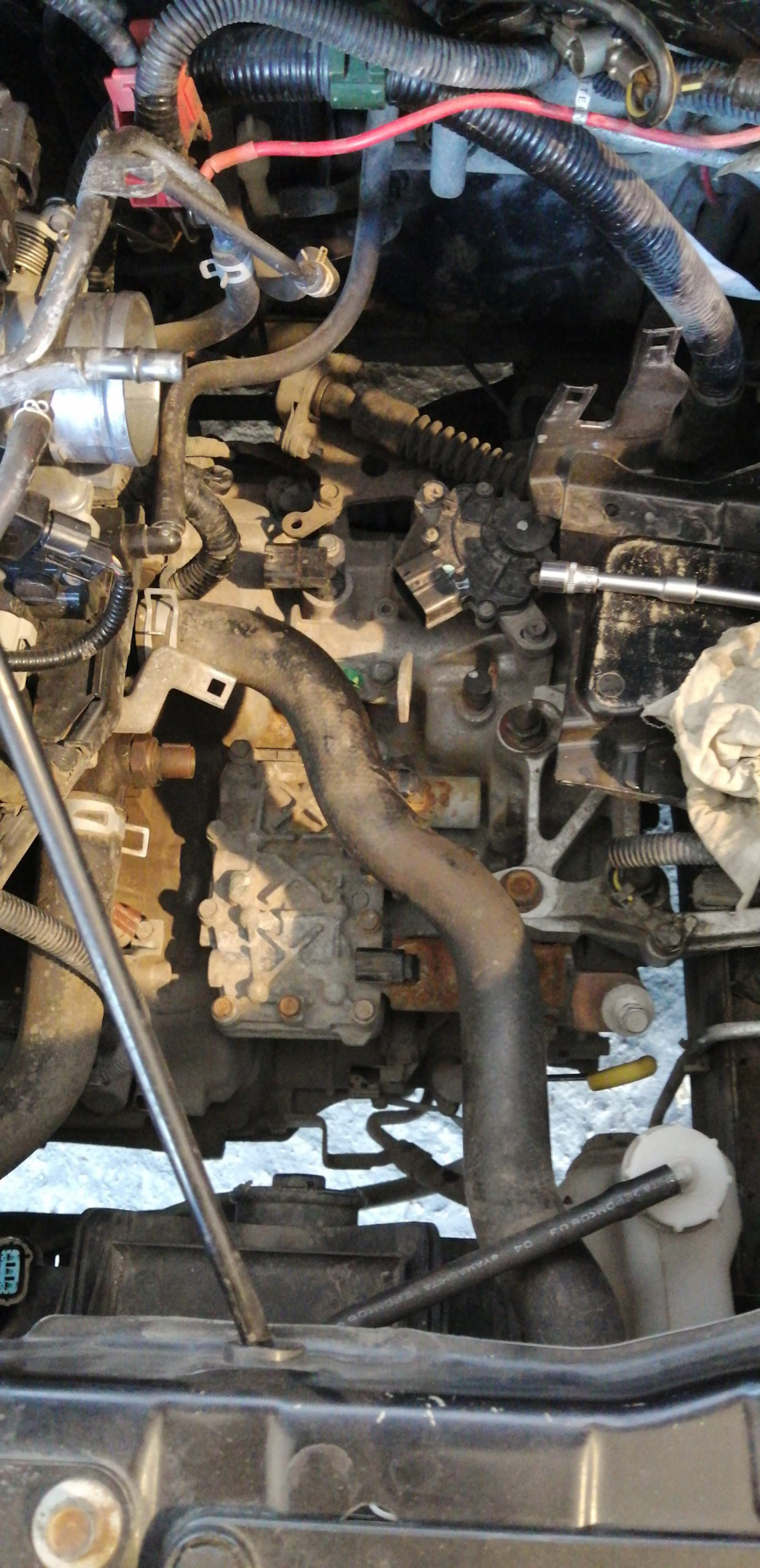 Промывка блока клапанов (соленоидов) — Honda Mobilio Spike, 1,5 л, 2006 ...