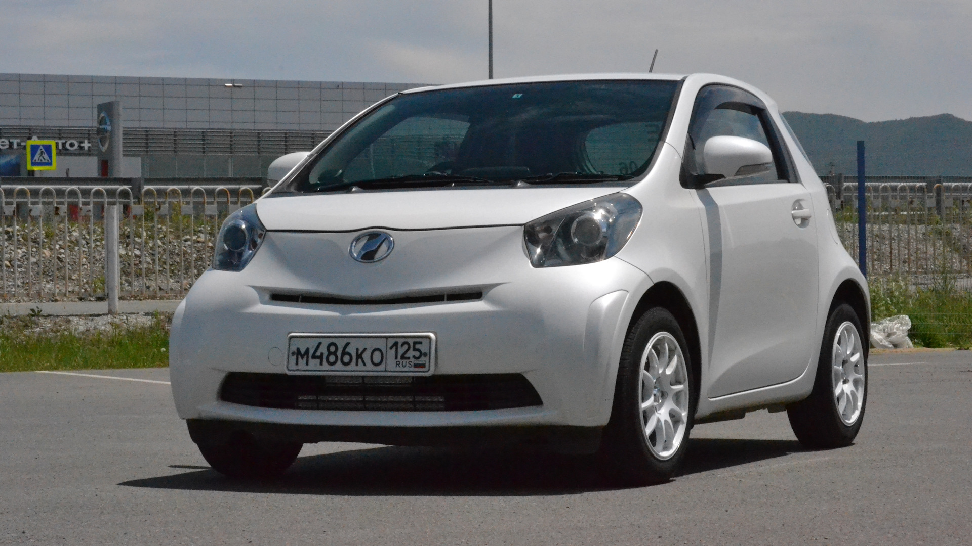 Toyota iQ 1.0 бензиновый 2009 | Хомяк на DRIVE2