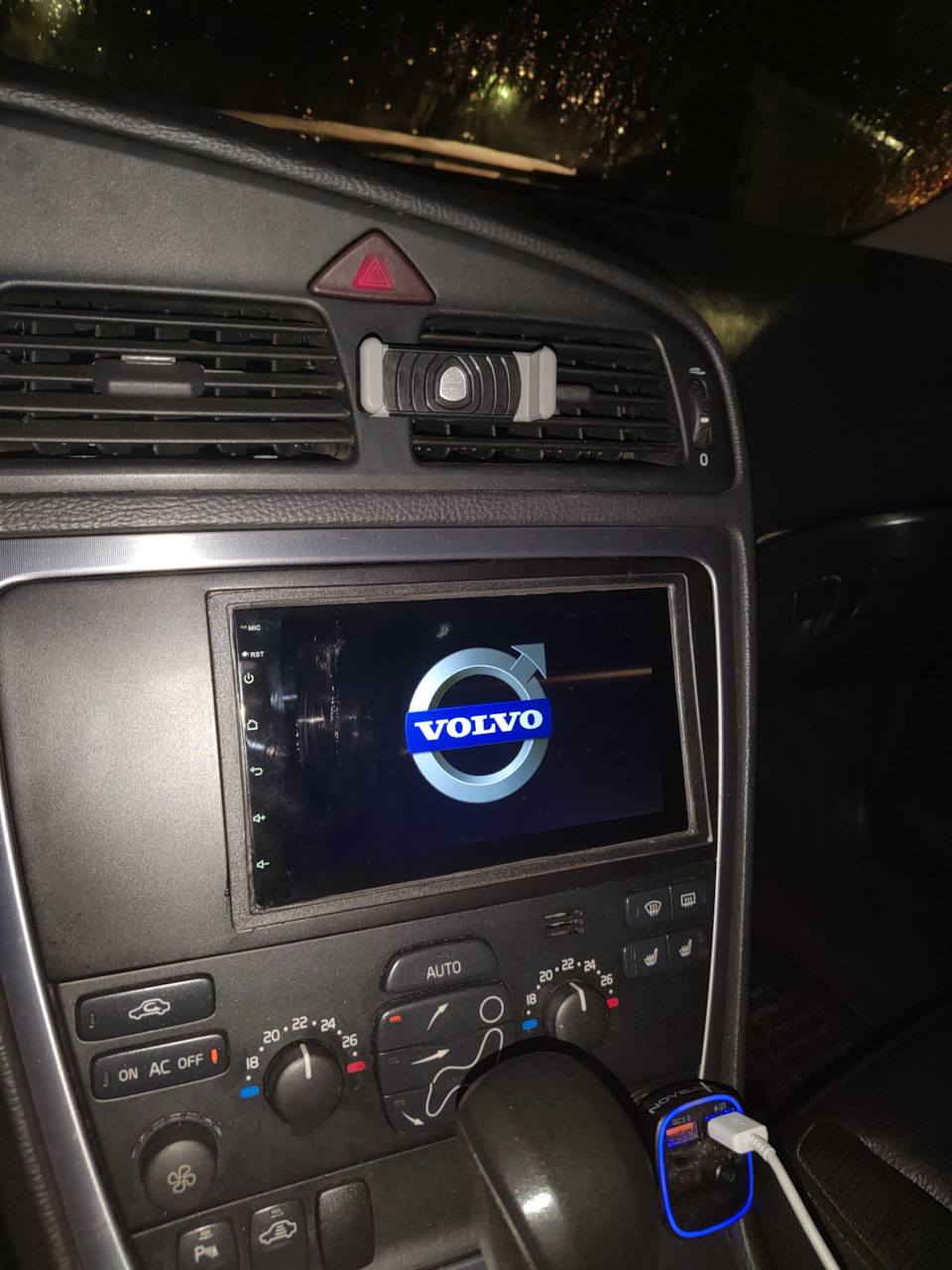 Установка магнитолы — Volvo S60 (1G), 2,4 л, 2005 года | аксессуары ...