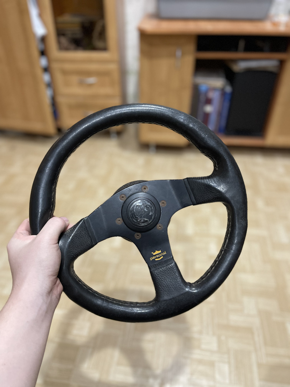 Руль Nardi Personal Grinta Polyurethane Blitz — Toyota Corolla (110), 1,5  л, 1998 года | тюнинг | DRIVE2