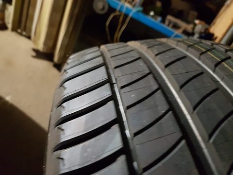 3.225. Мишлен Примаси 3 225/45/17. Шины Michelin Primacy 3 225/45 r17. Mazda Primacy 3. Мишлен Прайм 3 225/45 r17.