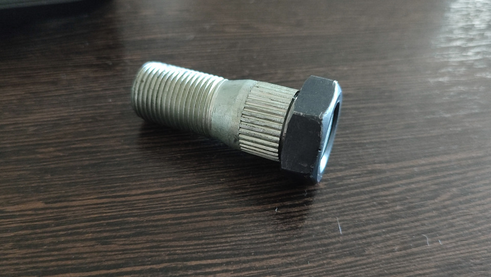 Замена шпильки на передней ступице. — УАЗ Профи, 2,7 л, 2021 года ...