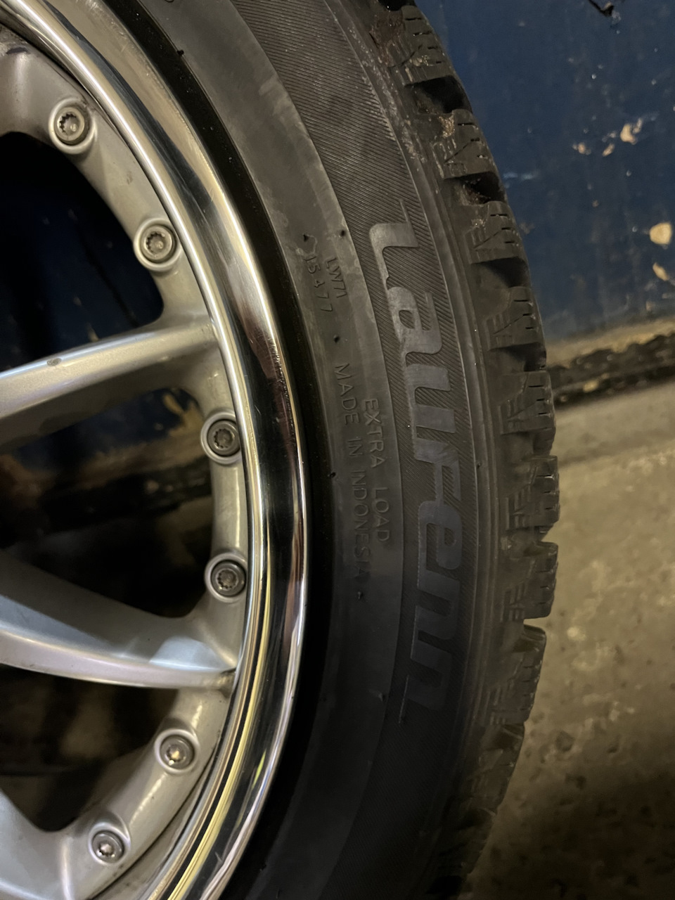 Полировка полок дисков — Volkswagen New Beetle, 1,9 л, 2001 года ...